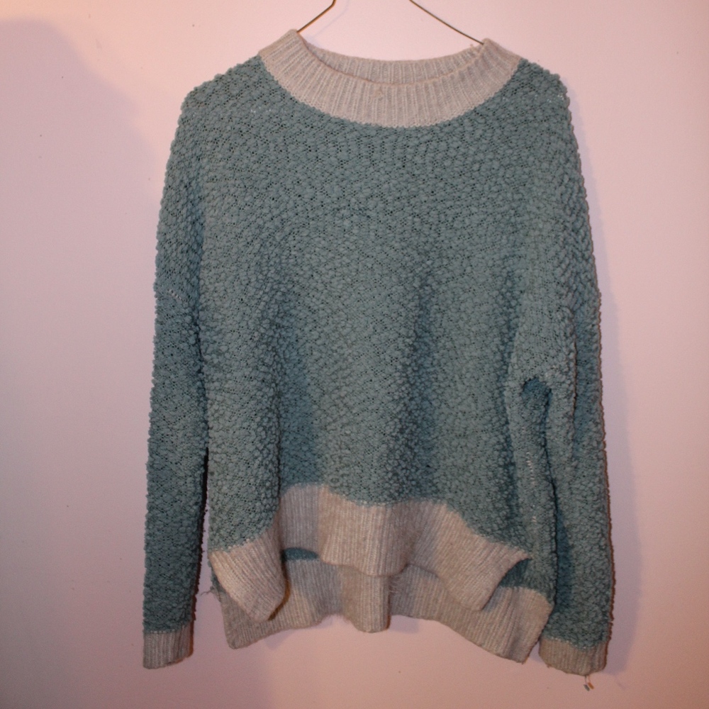 Listicle Popcorn Pullover